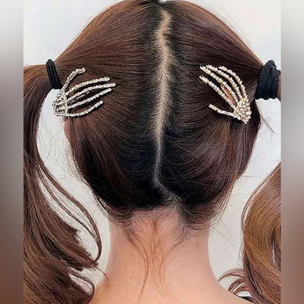 Skeleton hands Halloween hair clips rhinestone studded gold​​ Black Nail New ✨✨
